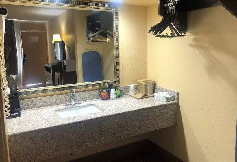 汽车旅馆 Red Roof Inn Berea