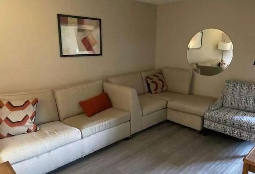 모텔 Super 8 By Wyndham Alton