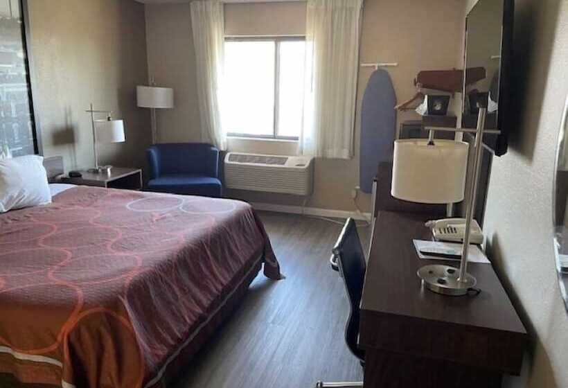 Мотель Super 8 By Wyndham Alton