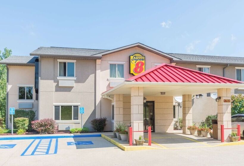 فندق على الطريق Super 8 By Wyndham Bloomington University Area