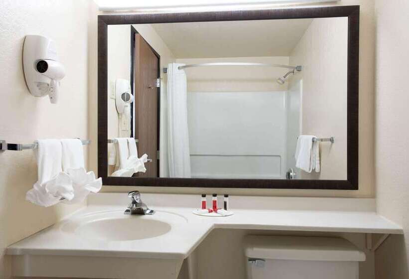 مُتل Super 8 By Wyndham Cheyenne Wy