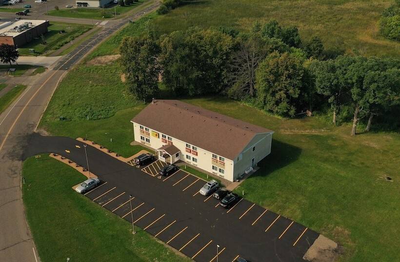 מוטל Super 8 By Wyndham Chisago City