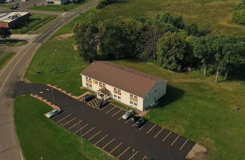 モーテル Super 8 By Wyndham Chisago City