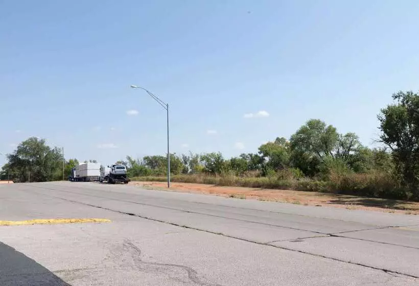 מוטל Super 8 By Wyndham Clinton