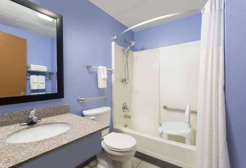 Мотель Super 8 By Wyndham Douglas