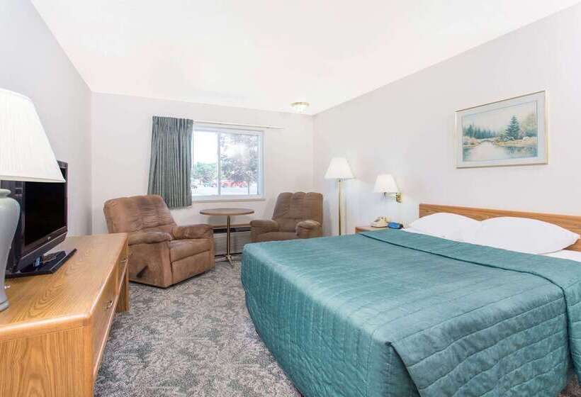 مُتل Super 8 By Wyndham Escanaba