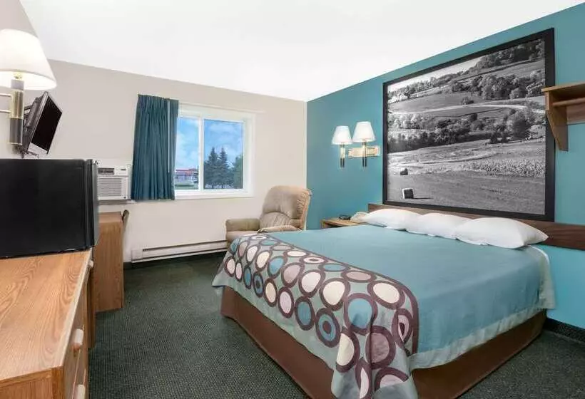 مُتل Super 8 By Wyndham Huron