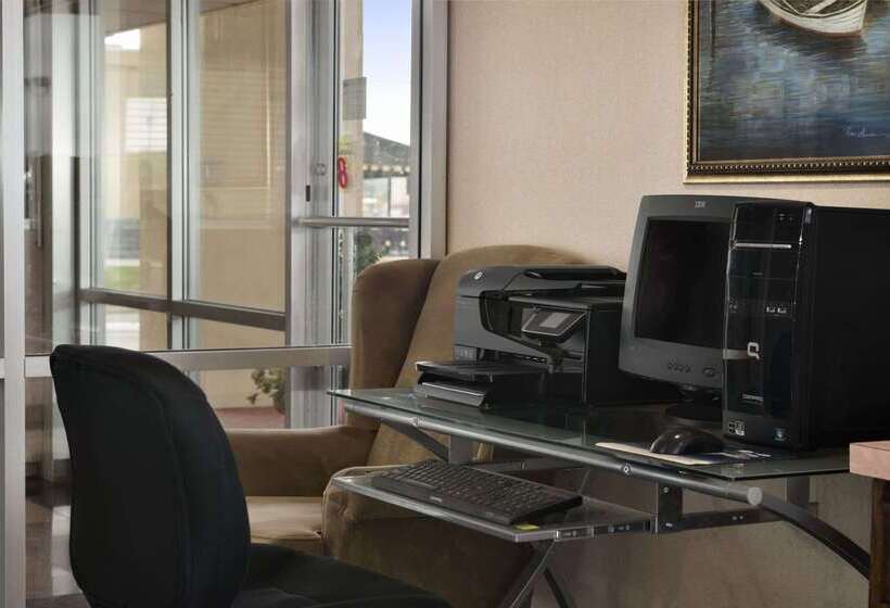 Motel Super 8 By Wyndham Meridian