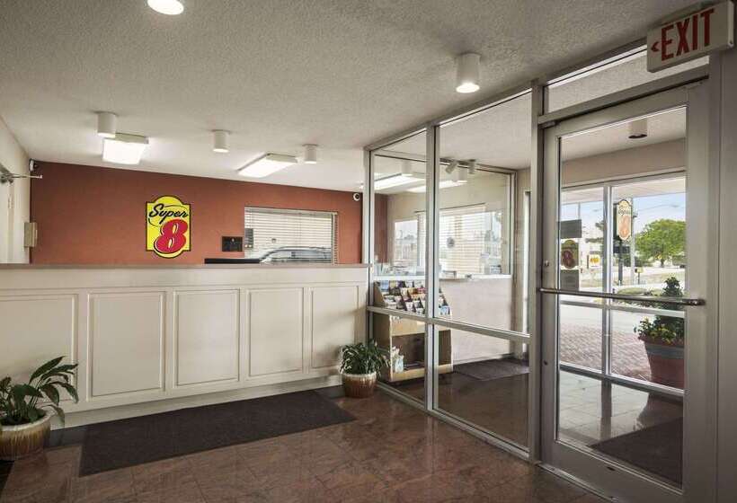 Motel Super 8 By Wyndham Meridian