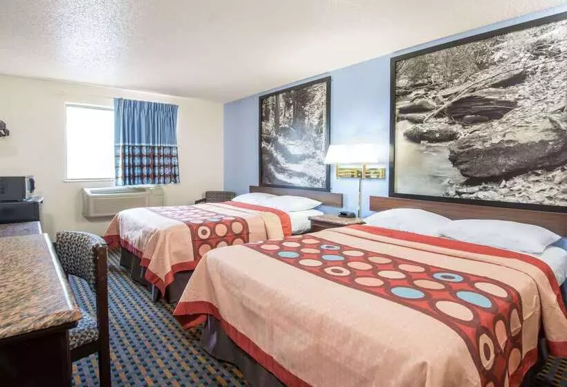 فندق على الطريق Super 8 By Wyndham New Castle