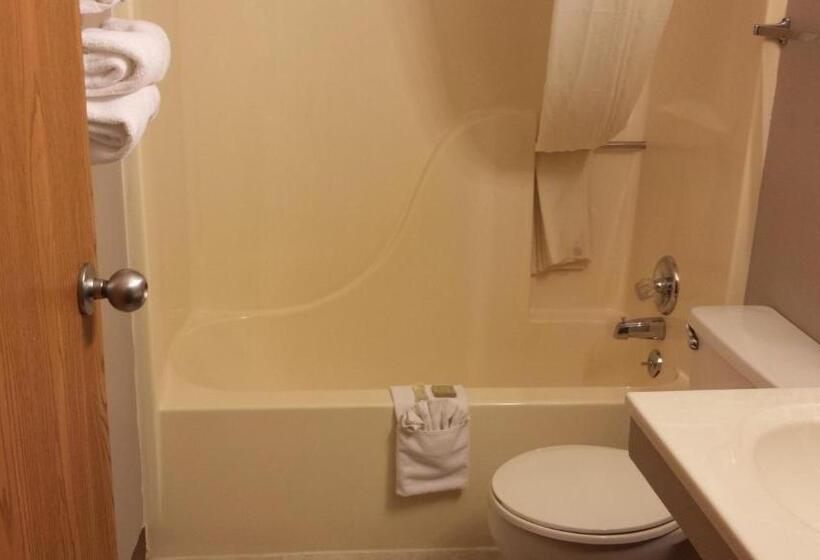 فندق على الطريق Super 8 By Wyndham Pella