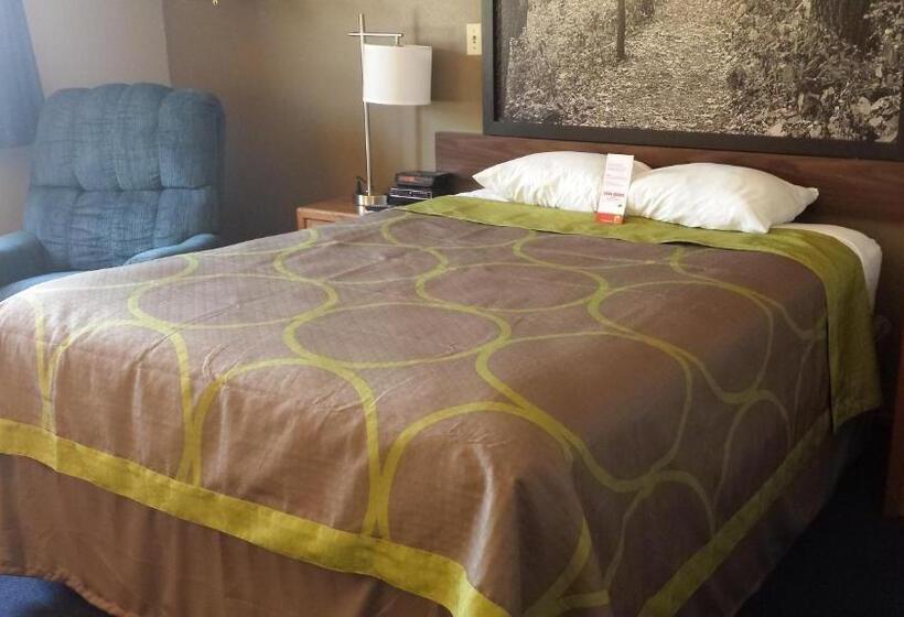 فندق على الطريق Super 8 By Wyndham Pella