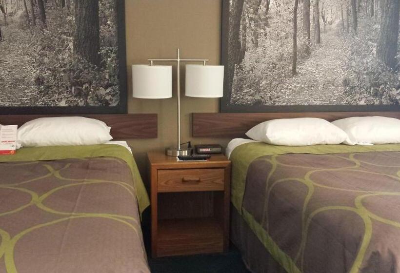 فندق على الطريق Super 8 By Wyndham Pella