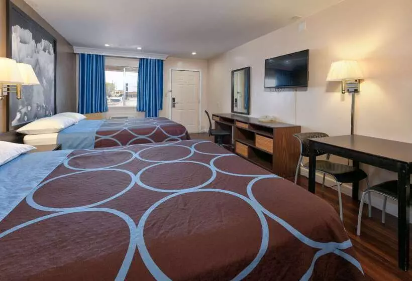 モーテル Super 8 By Wyndham Vernon