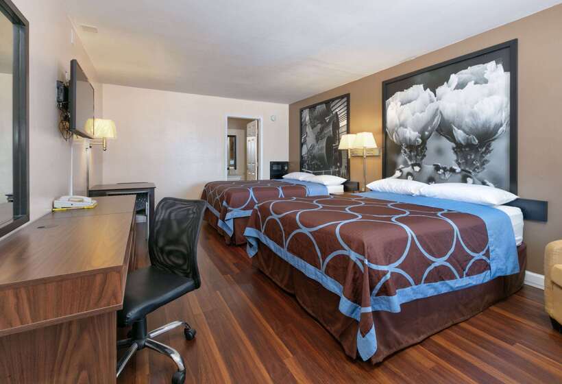 מוטל Super 8 By Wyndham Vernon