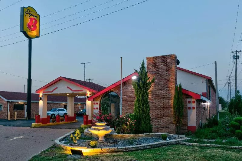 モーテル Super 8 By Wyndham Vernon