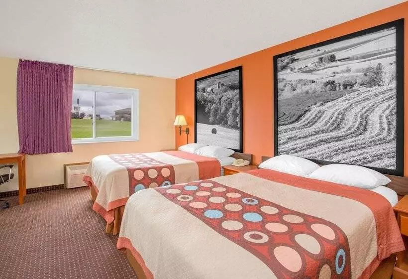 فندق على الطريق Super 8 By Wyndham Waverly