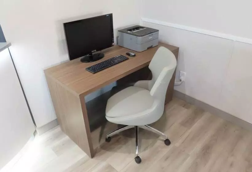 汽车旅馆  Best Western North Side Inn