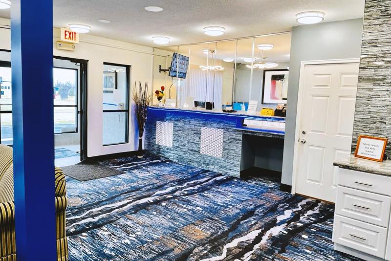 Мотель Coratel Inn & Suites By Jasper Northfield