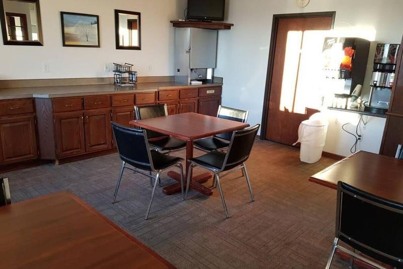 Мотель Coratel Inn & Suites By Jasper Northfield