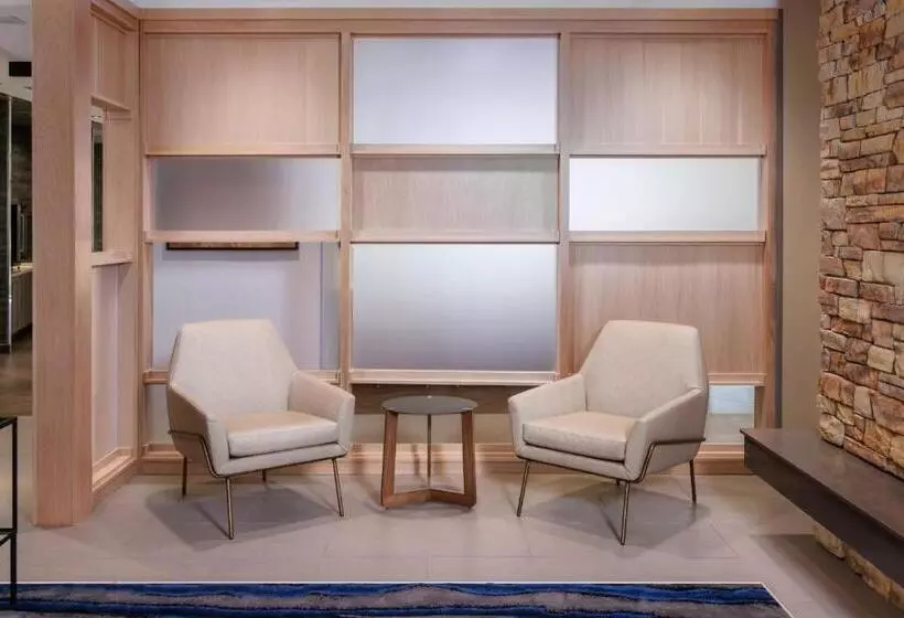 Hotelli Fairfield Inn & Suites Morganton Historic Downtown