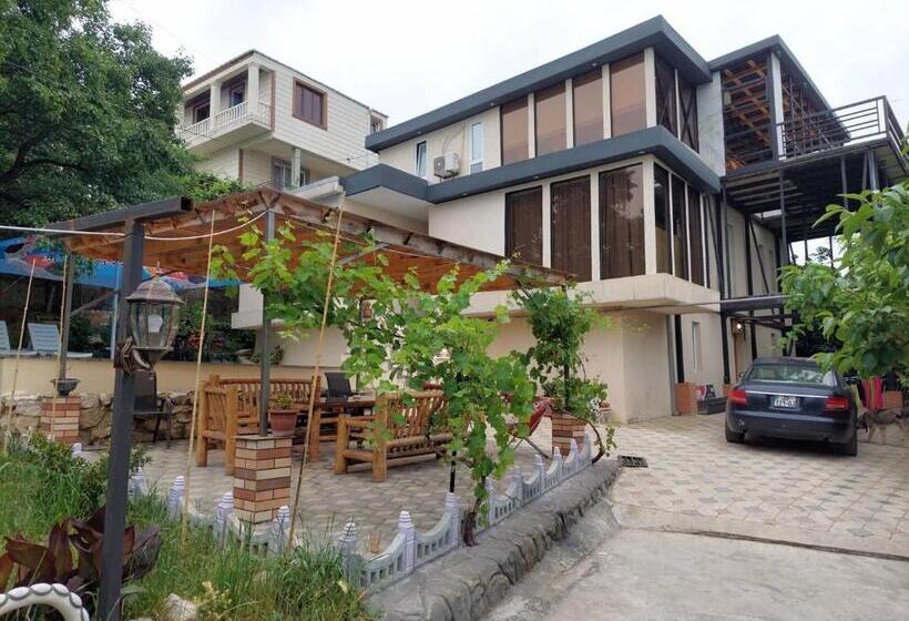 پانسیون Hill Fort Kutaisi