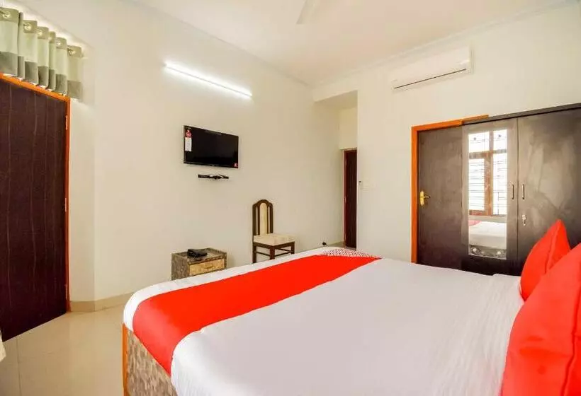 ホテル O Kusum Lodge