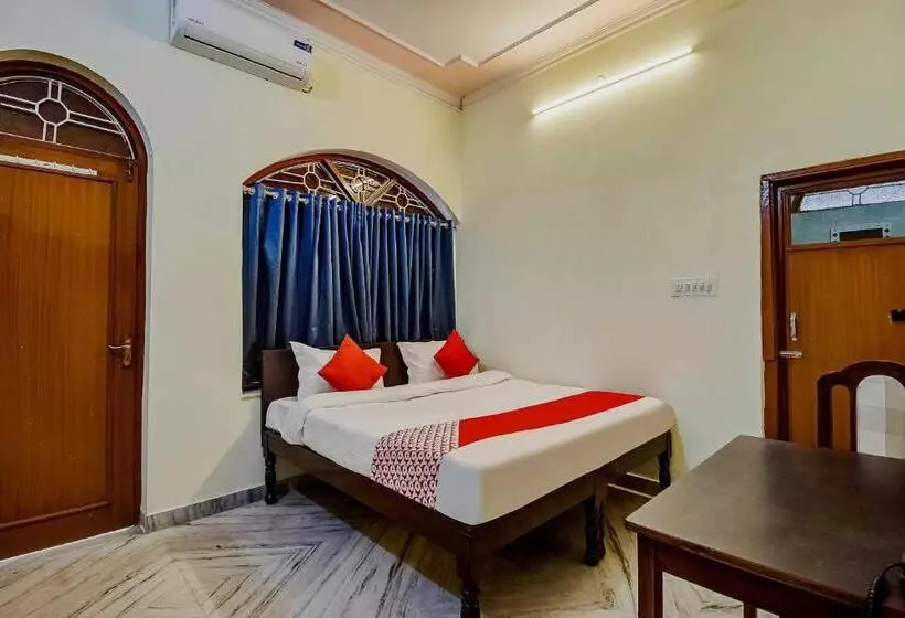 ホテル O Kusum Lodge