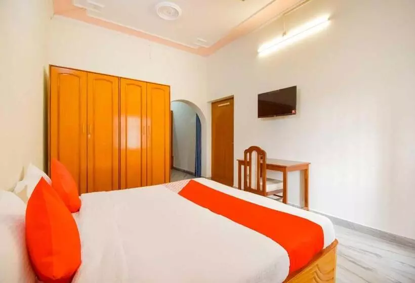 ホテル O Kusum Lodge