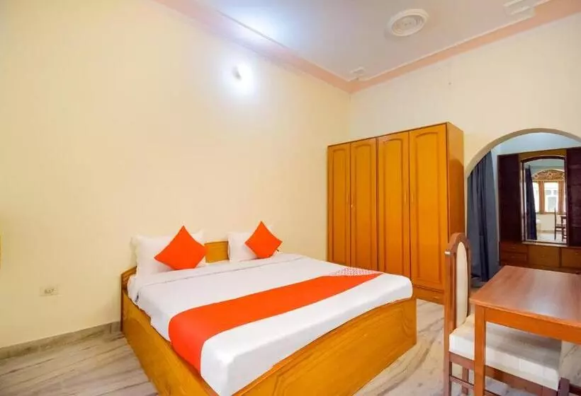 ホテル O Kusum Lodge