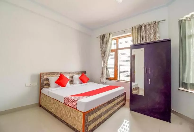 ホテル O Kusum Lodge