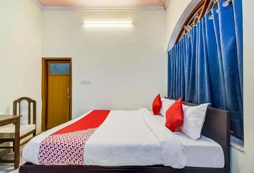 ホテル O Kusum Lodge