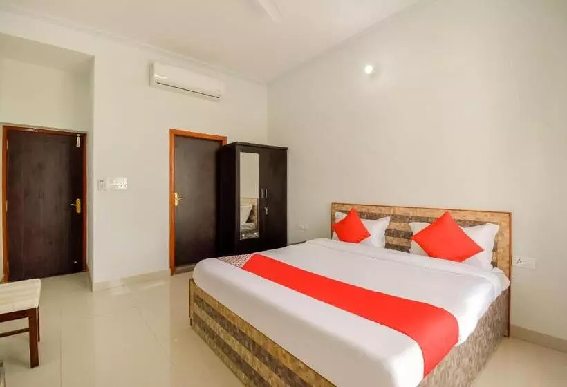 ホテル O Kusum Lodge