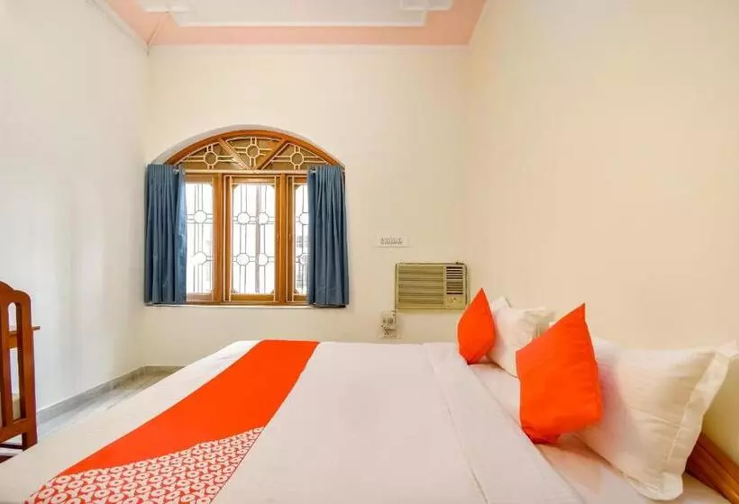 ホテル O Kusum Lodge