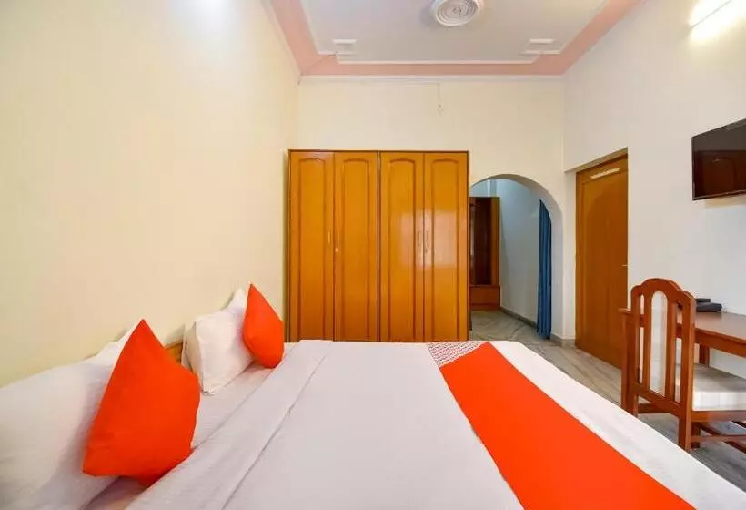 ホテル O Kusum Lodge