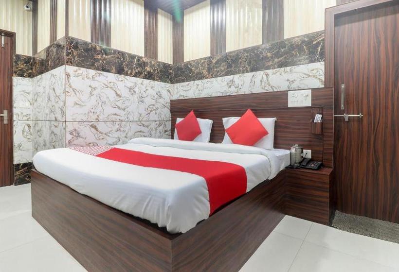 ホテル Oyo 67212 Jain S & Isbt Agra