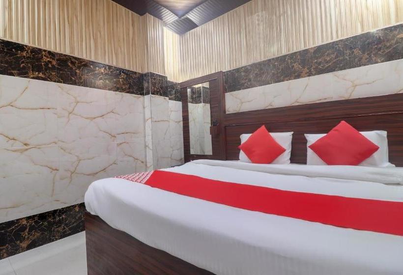 ホテル Oyo 67212 Jain S & Isbt Agra