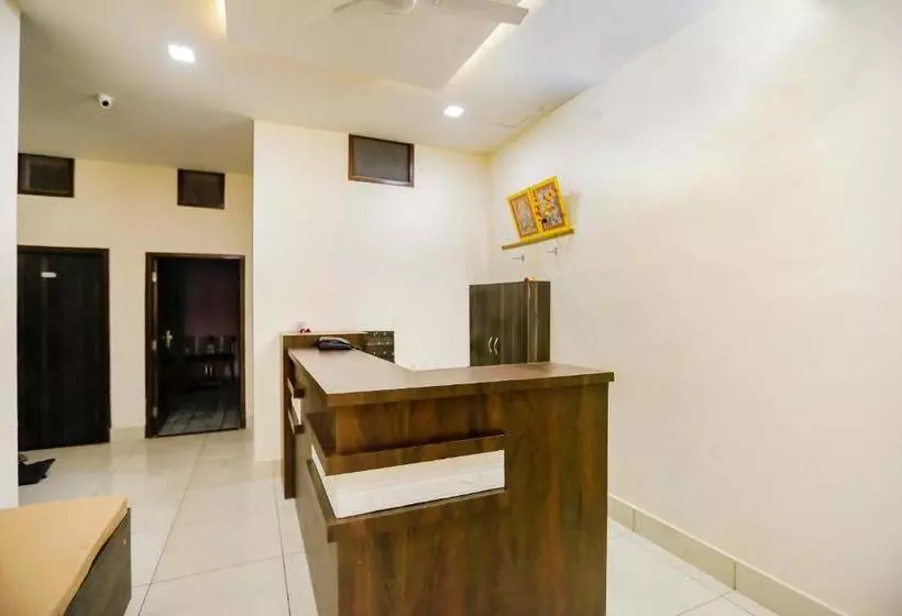Hotelli Oyo 67933  Shrinath Bhawan