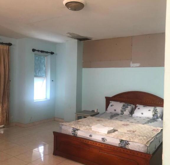 Hotel Spot On 761 Gia Bao Ngoc