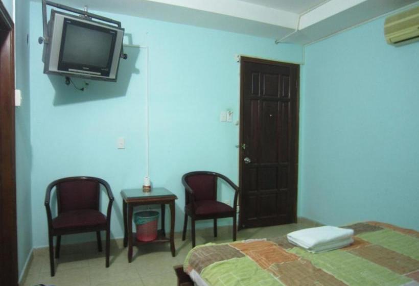 Hotel Spot On 761 Gia Bao Ngoc