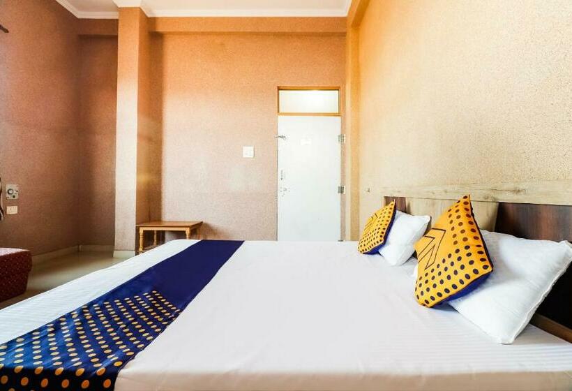 Hotel Spot On 68319 Nakhralo Rajasthan Resort