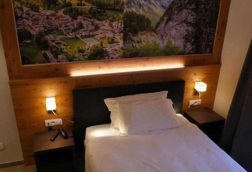 هتل Dada Mountain