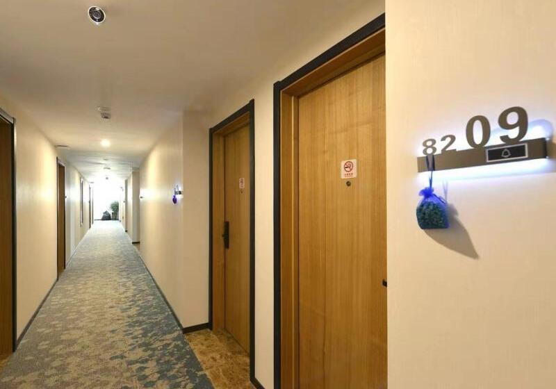 ホテル Green Tree Inn Express Qinhuangdao Shanhaiguan Railway Station Tianxia Diyiguan