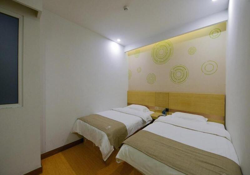 فندق Greentree Inn Dalian Dalian North Railway Station Express