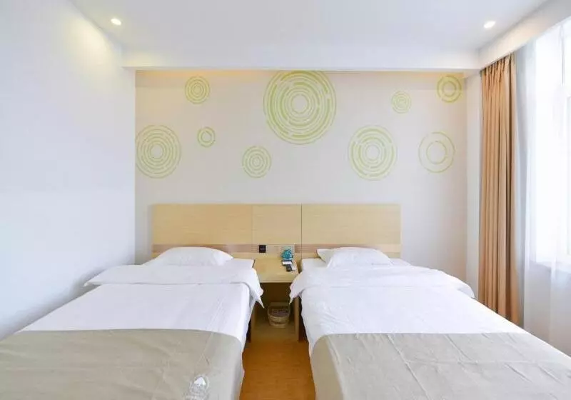 هتل Greentree Inn Dalian Dalian North Railway Station Express