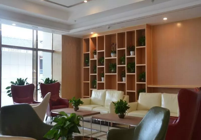 ホテル Greentree Inn Guiyang Wudang District Highspeed Railway East Station