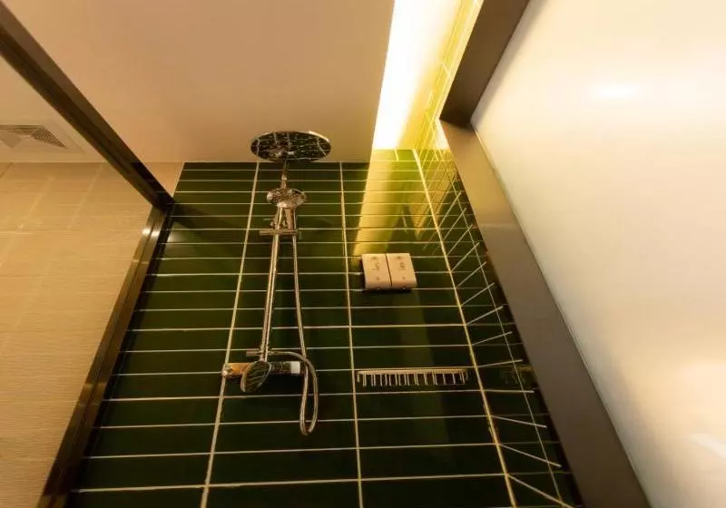 ホテル Greentree Inn Pingliang Jinding Times Square