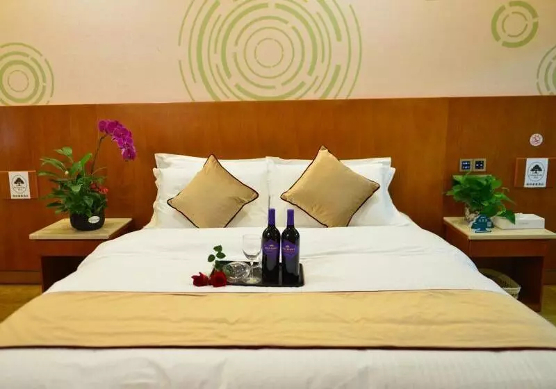 Hotelli Greentree Inn Ziyang Lezhi Government Tianchi Town Express