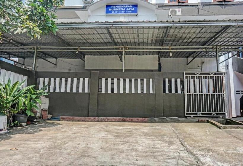 Otel Spot On 2226 Nurmega Jaya