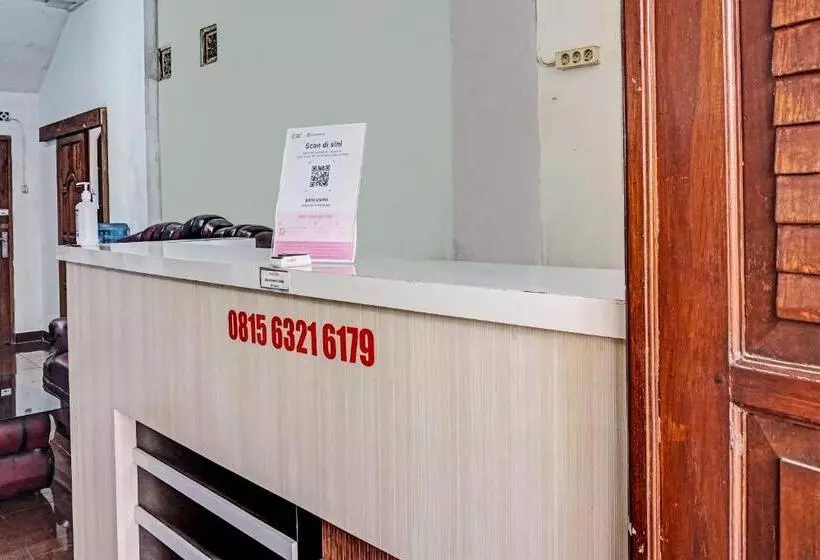 ホテル Spot On 2226 Nurmega Jaya